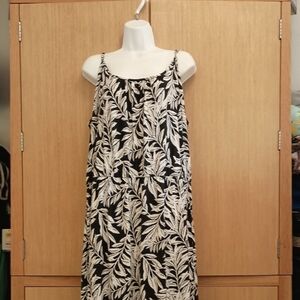 +SZ NWOT Harlow & Rose SZ 3X SLVLESS BLK/Wh Maxi Dress
